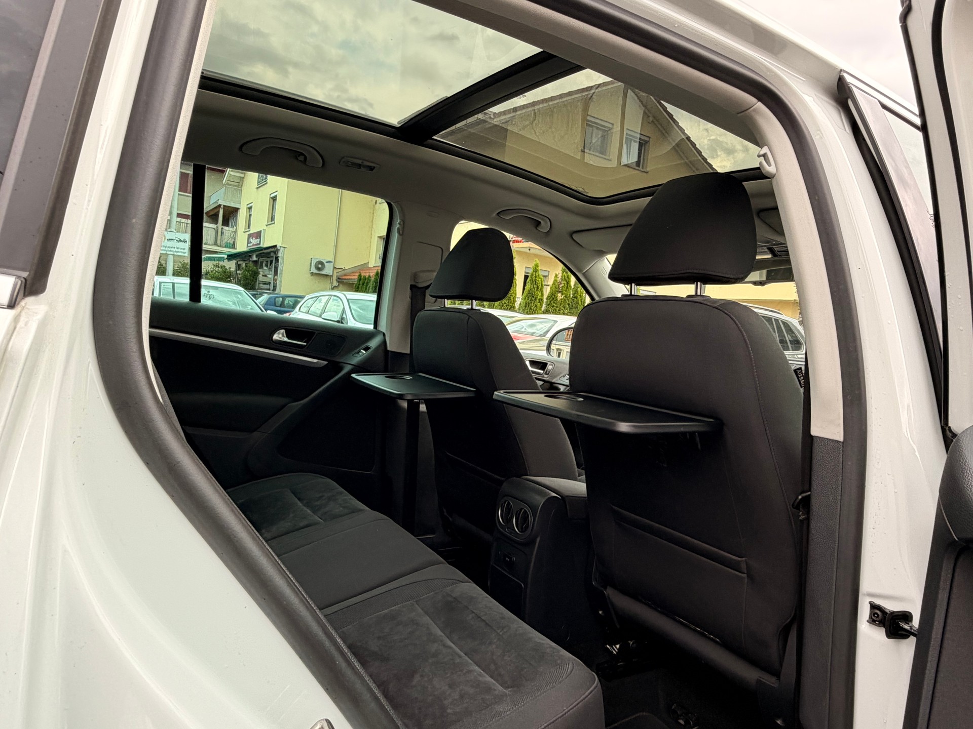VW Tiguan 2.0 TSI Sport&Style 4Motion DSG-image-19