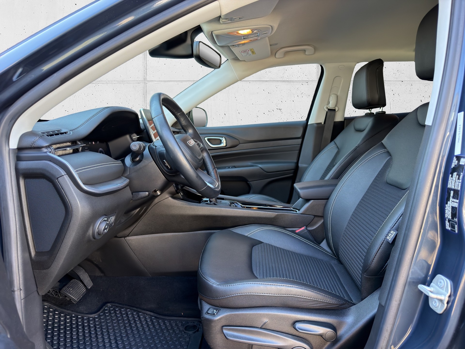 JEEP Compass 4x2 1.5 T MHEV Swiss Limited Plus-image-10