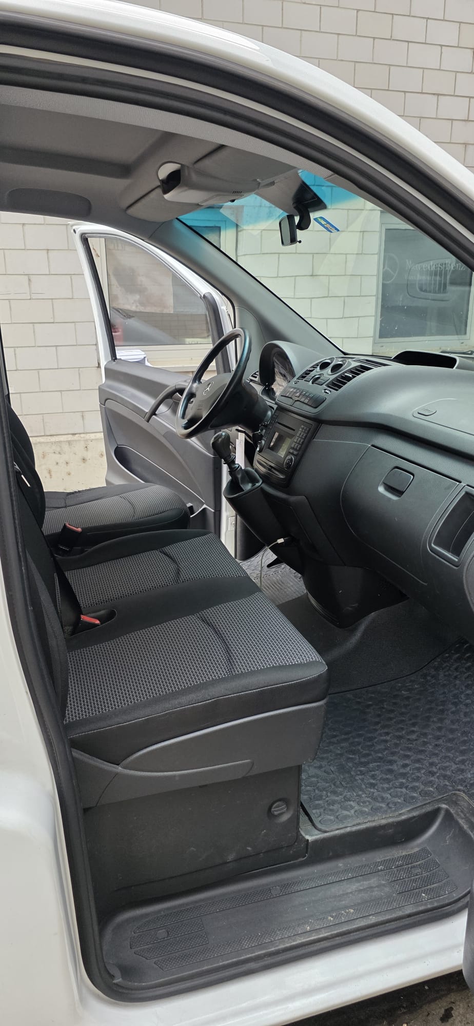 MERCEDES-BENZ Vito 113 CDI-image-8