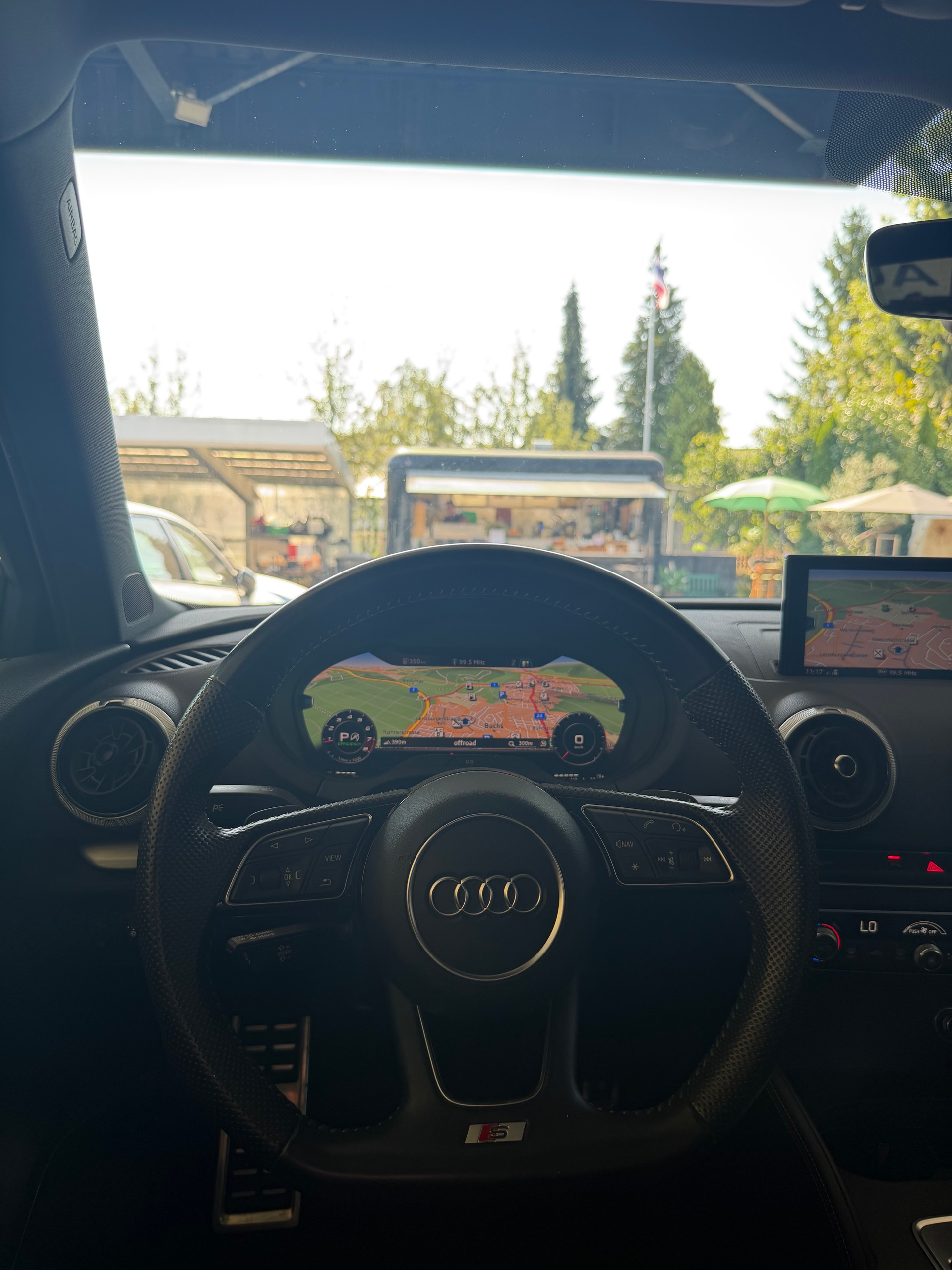 AUDI S3 Sportback 2.0 T FSI quattro S-Tronic-image-11