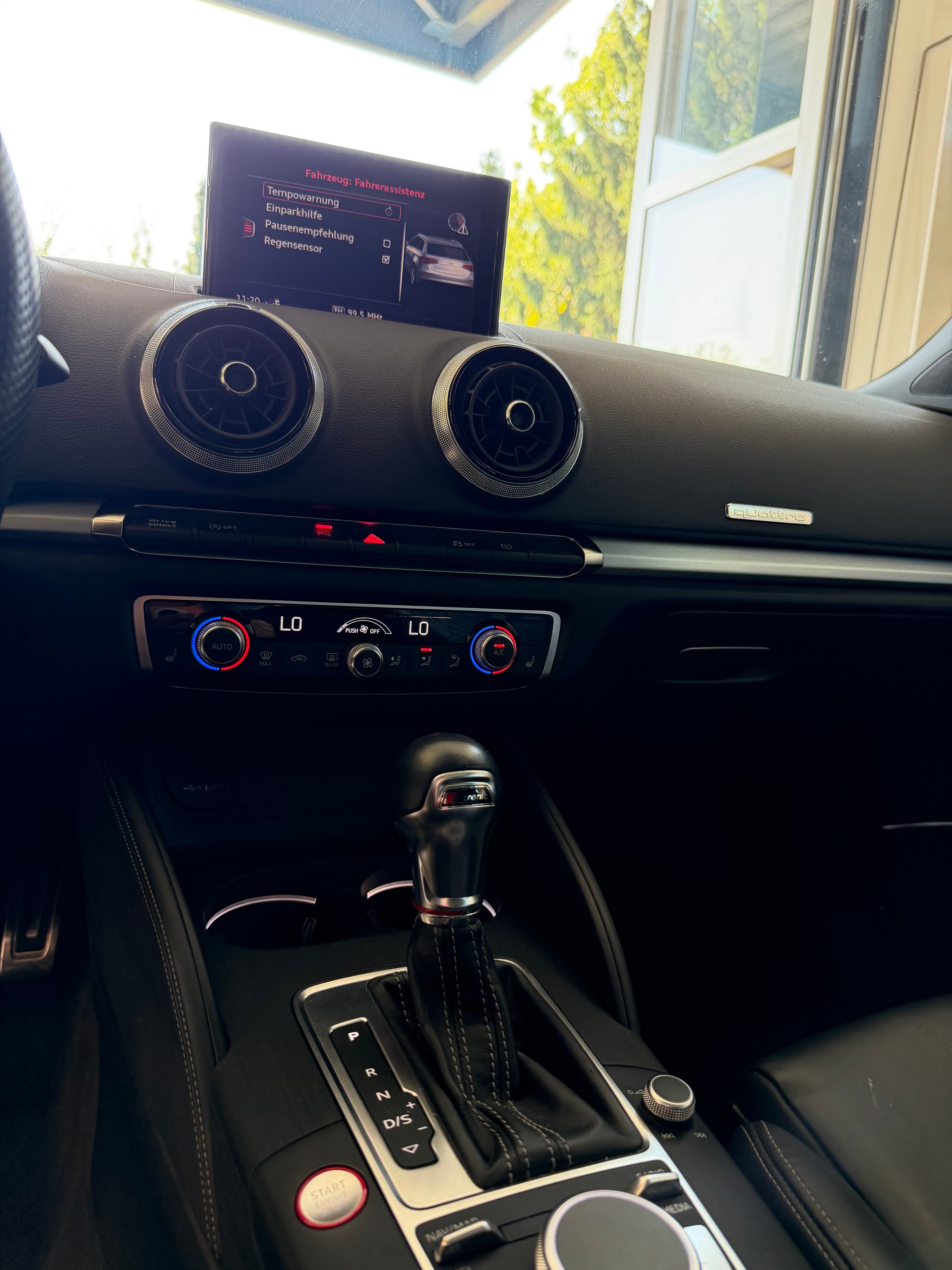 AUDI S3 Sportback 2.0 T FSI quattro S-Tronic-image-14