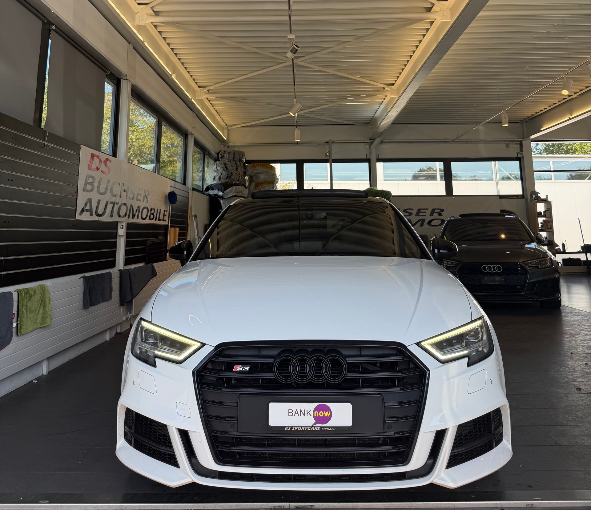 AUDI S3 Sportback 2.0 T FSI quattro S-Tronic-image-2