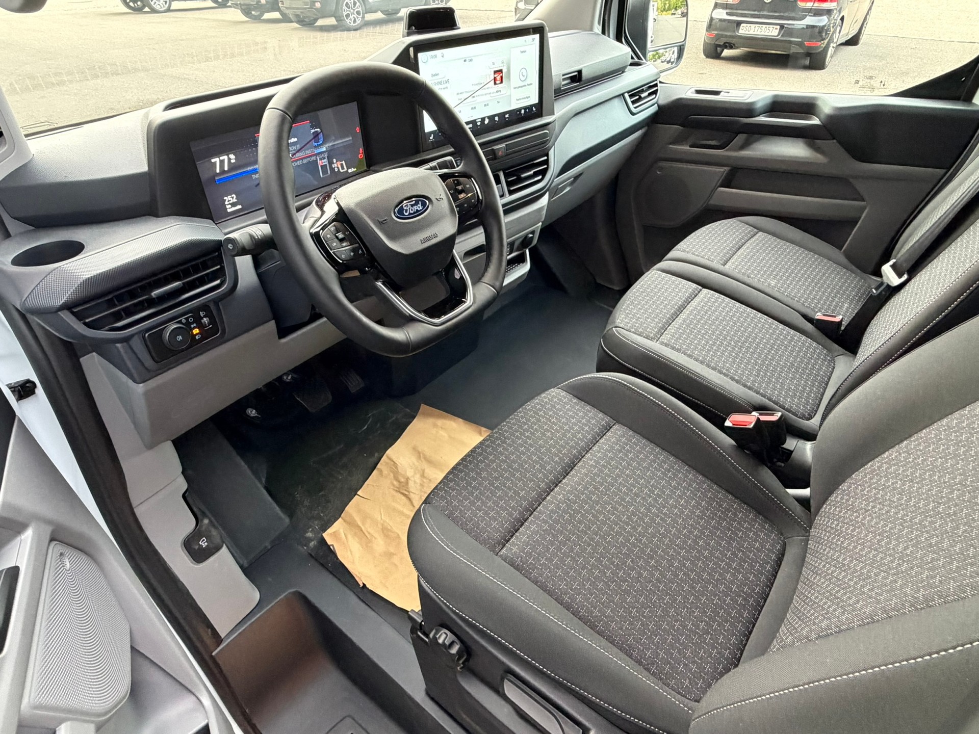 FORD Transit Custom Van 320 L1H1 83kWh Trend-image-12