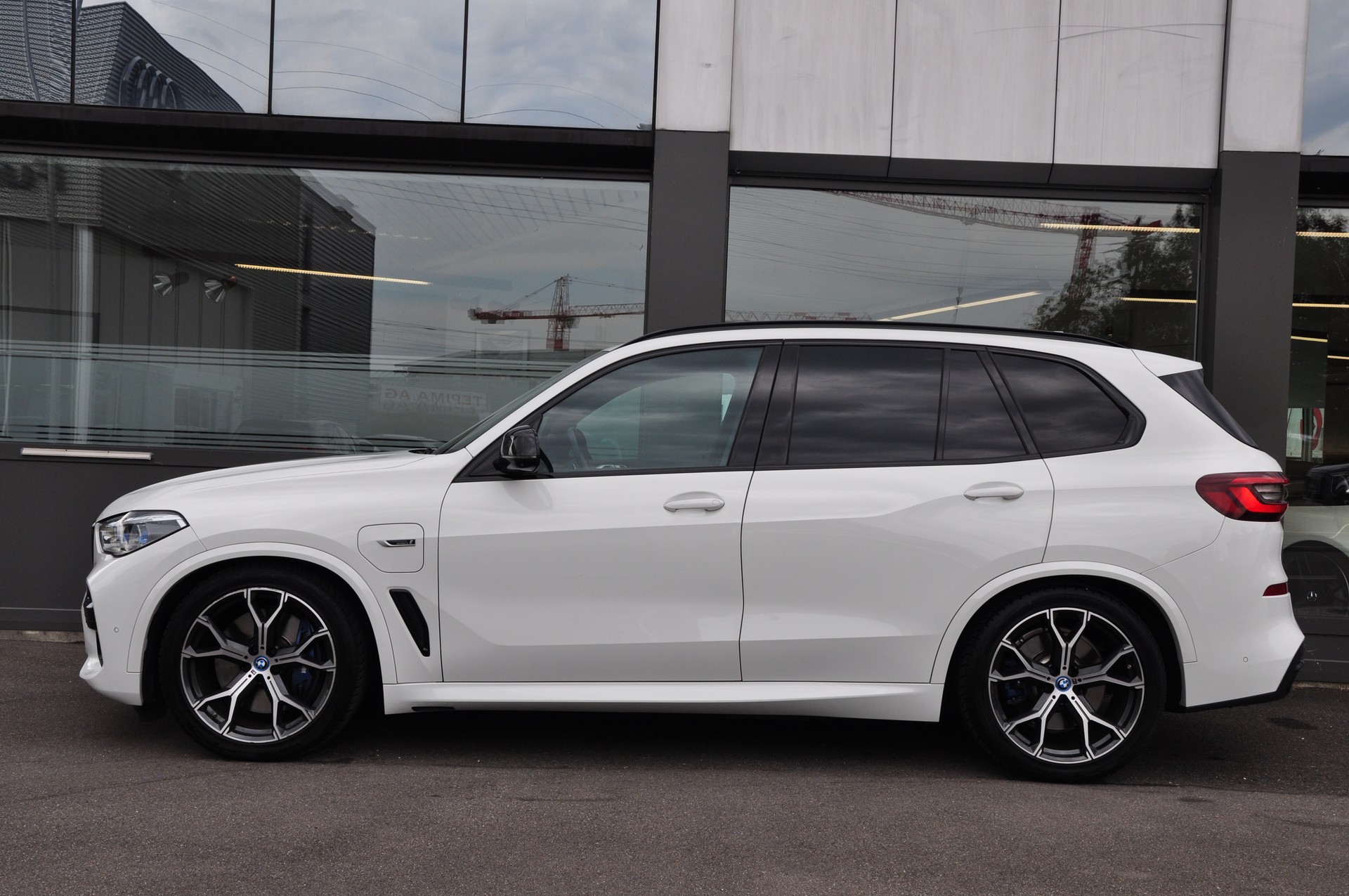 BMW X5 xDrive45e M Sport Steptronic-image-7