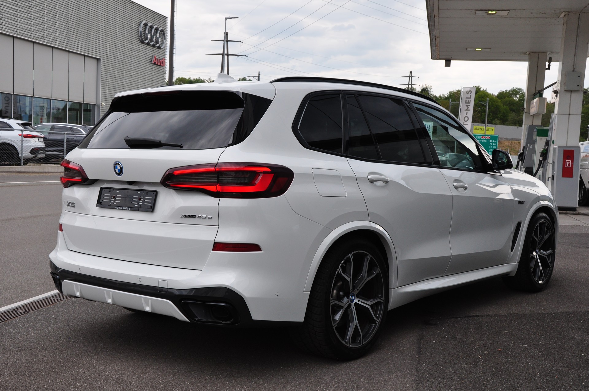 BMW X5 xDrive45e M Sport Steptronic-image-10