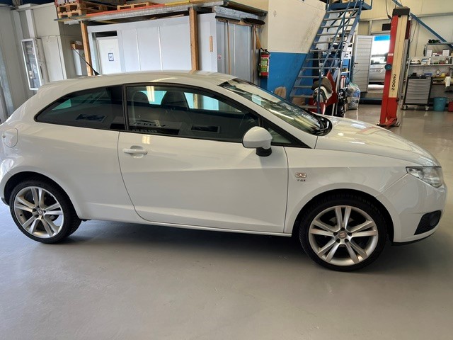 SEAT Ibiza SC 1.2 TSI Sport-showroom-element-3