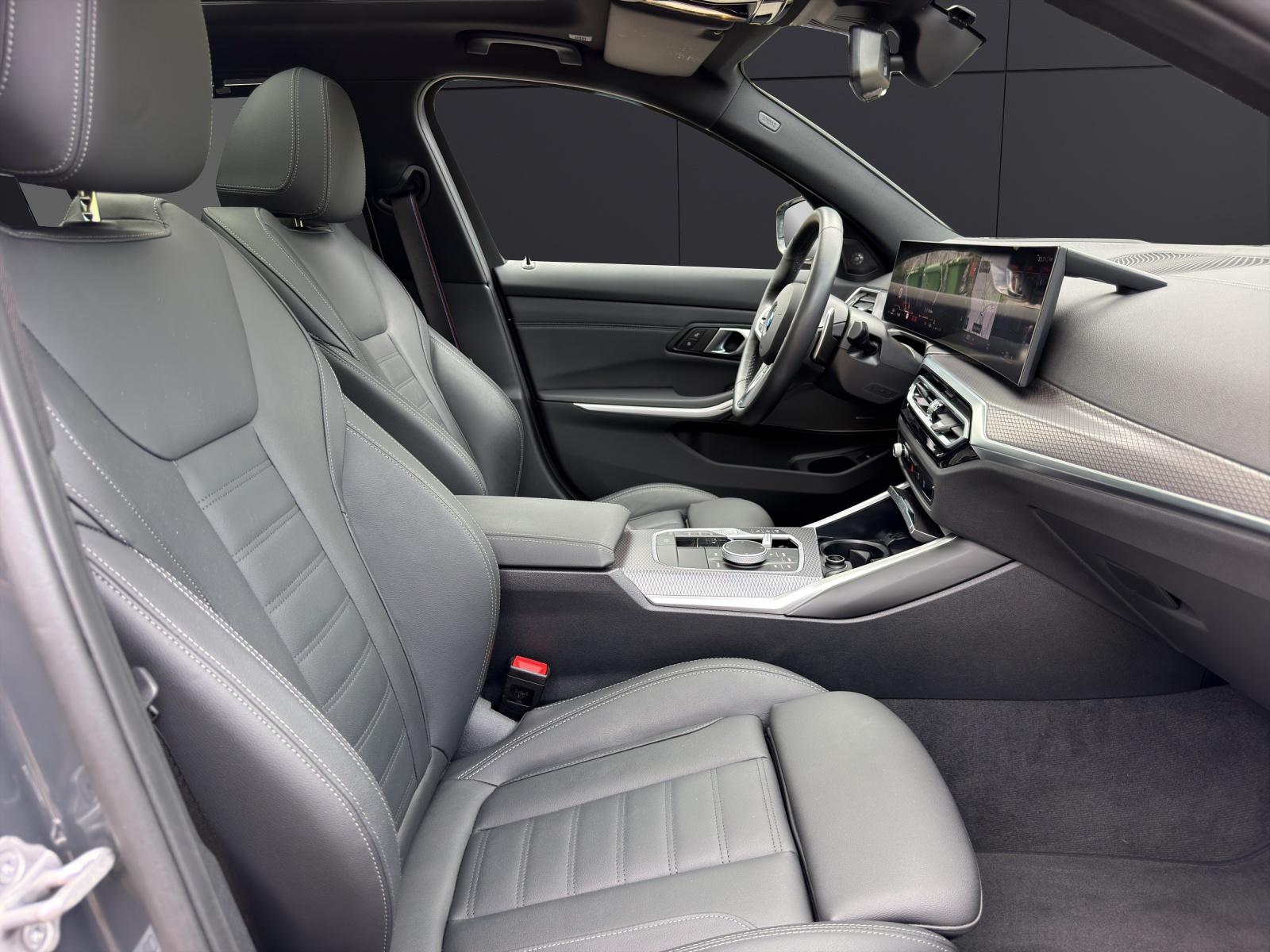 BMW M340i xDrive Touring-image-18