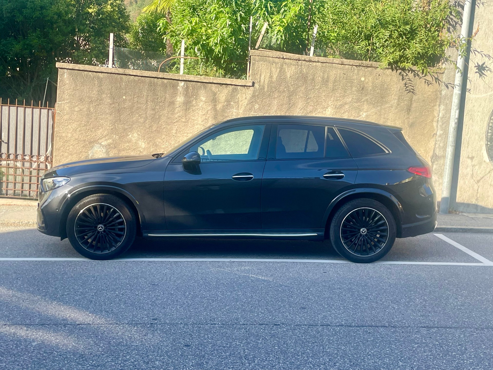 MERCEDES-BENZ GLC 220 d Avantgarde 4matic-image-0