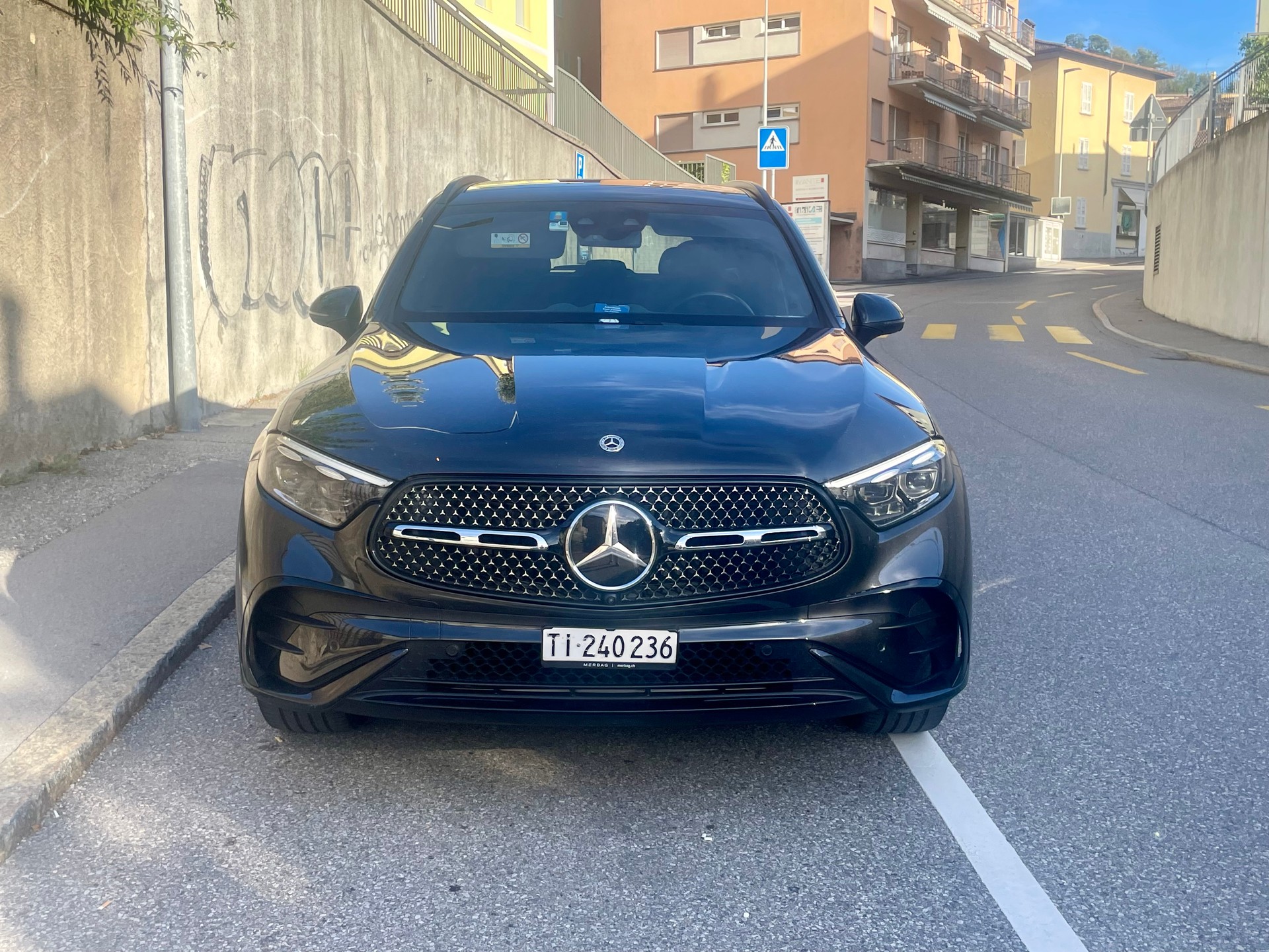 MERCEDES-BENZ GLC 220 d Avantgarde 4matic-image-1