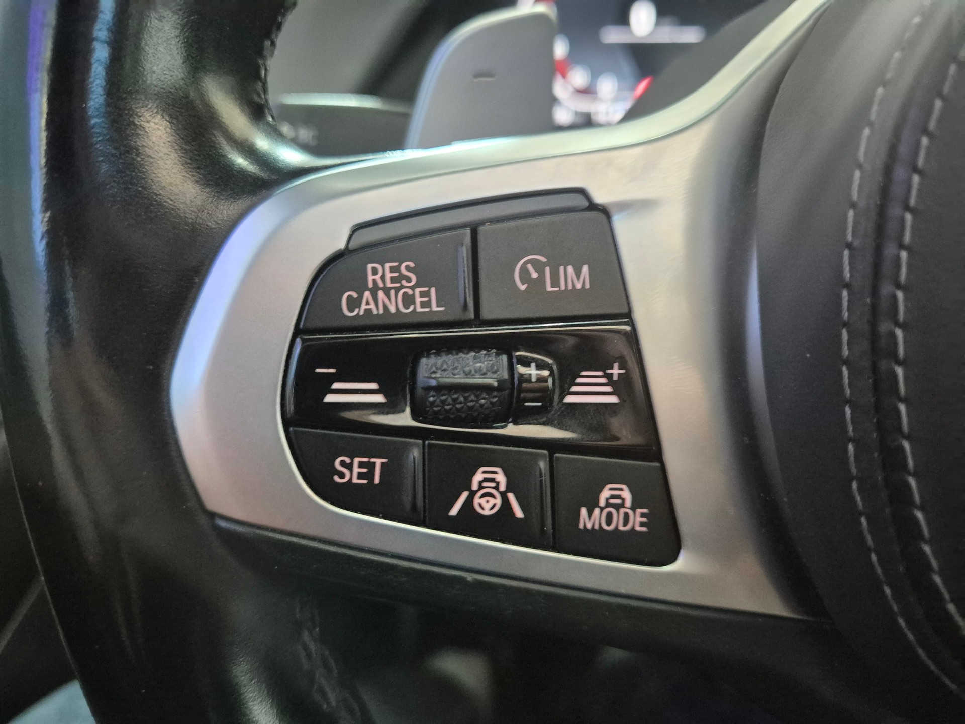 BMW X5 xDrive 48V 30d M Sport Steptronic-image-19
