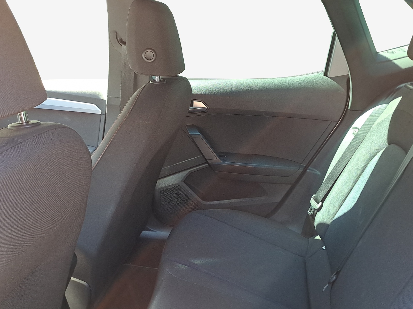 SEAT Arona 1.0 TSI Eco Hola FR DSG-image-11