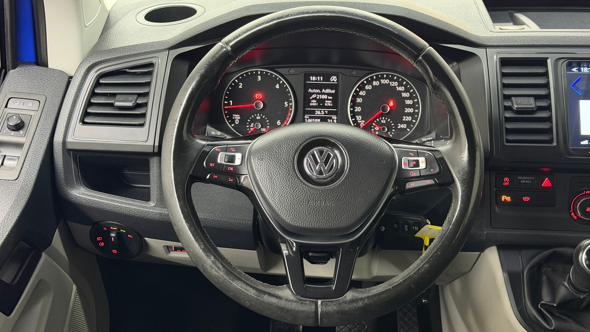 VW T6 Caravelle 2.0 TDI Trendline Liberty 4Motion-image-10