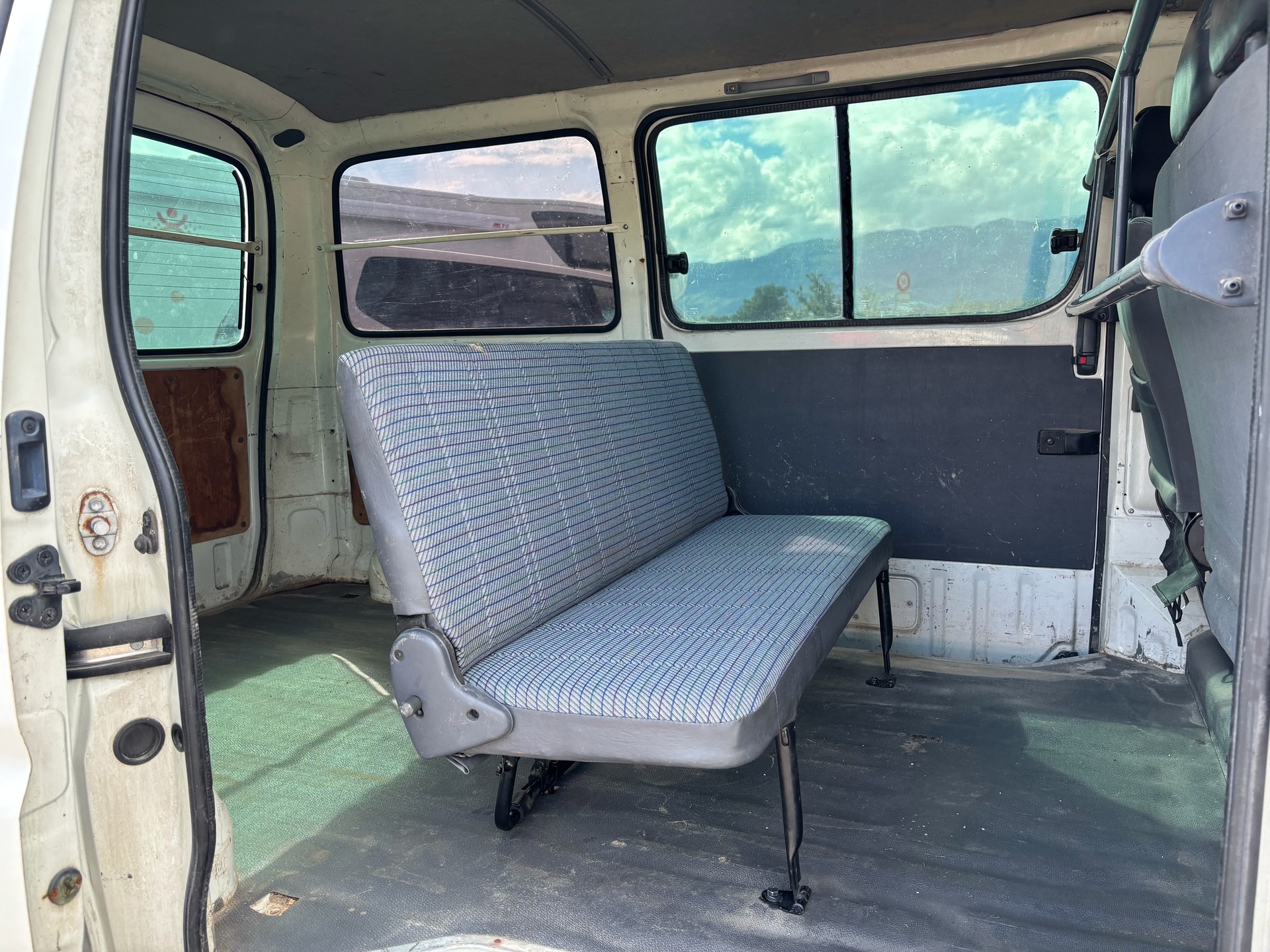 TOYOTA Hiace 2.4 Kombi RCH12 ***Prix Fixe***-image-14
