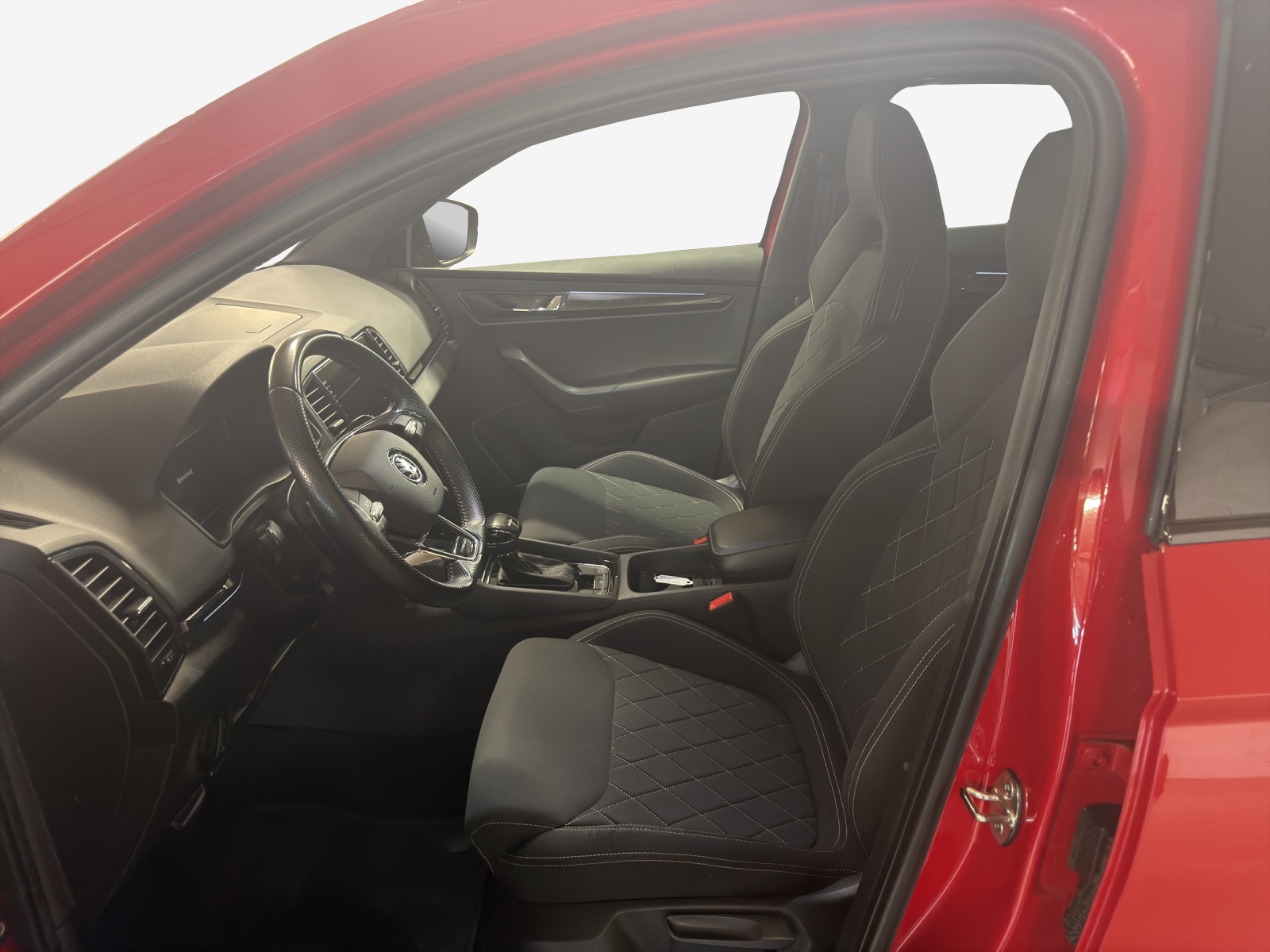 SKODA Karoq 1.5 TSI SportLine DSG-image-7
