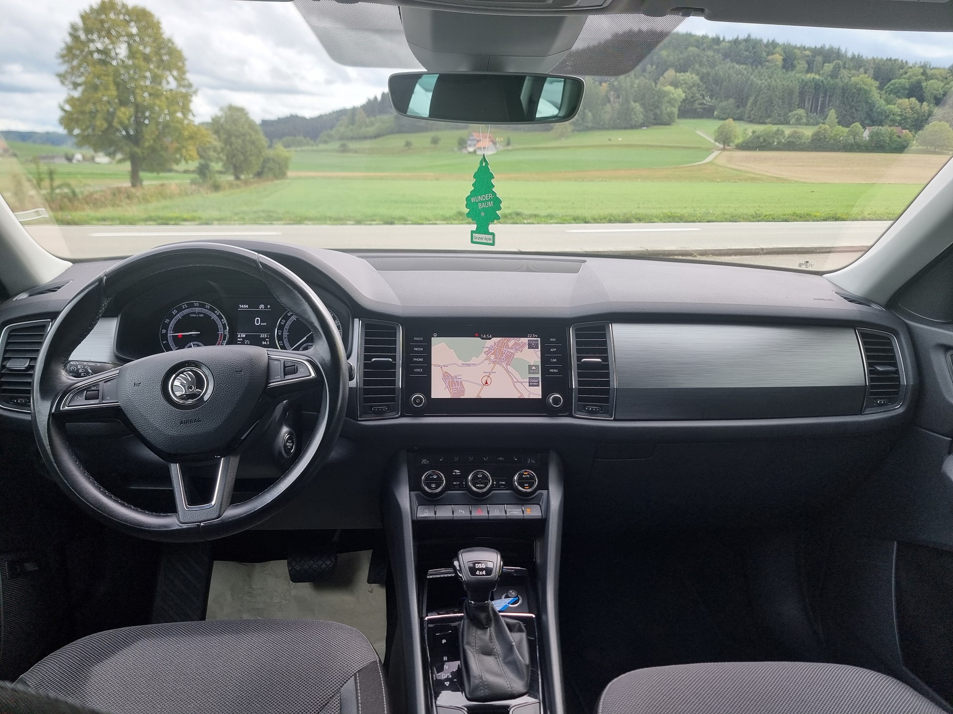 SKODA Kodiaq 2.0 TDI CR Ambition 4x4 DSG-image-4