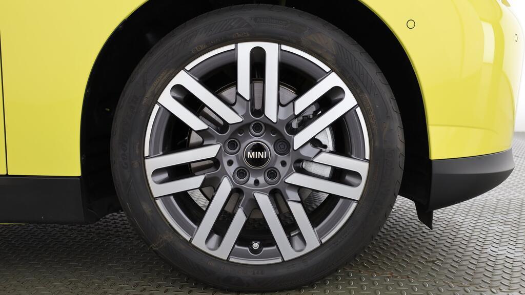 MINI Cooper SE-image-7