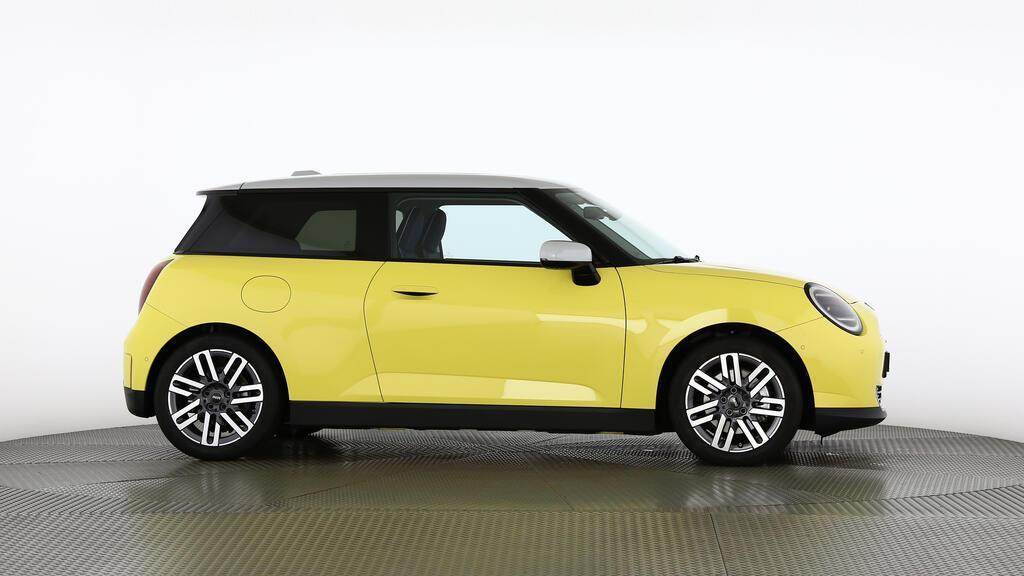 MINI Cooper SE-image-1