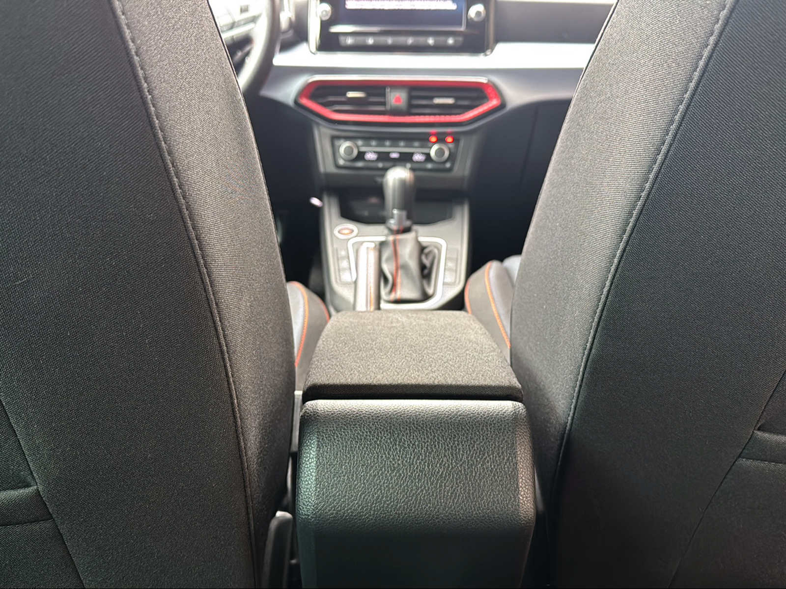 SEAT Ibiza 1.0 EcoTSI 75 Edition DSG-image-16