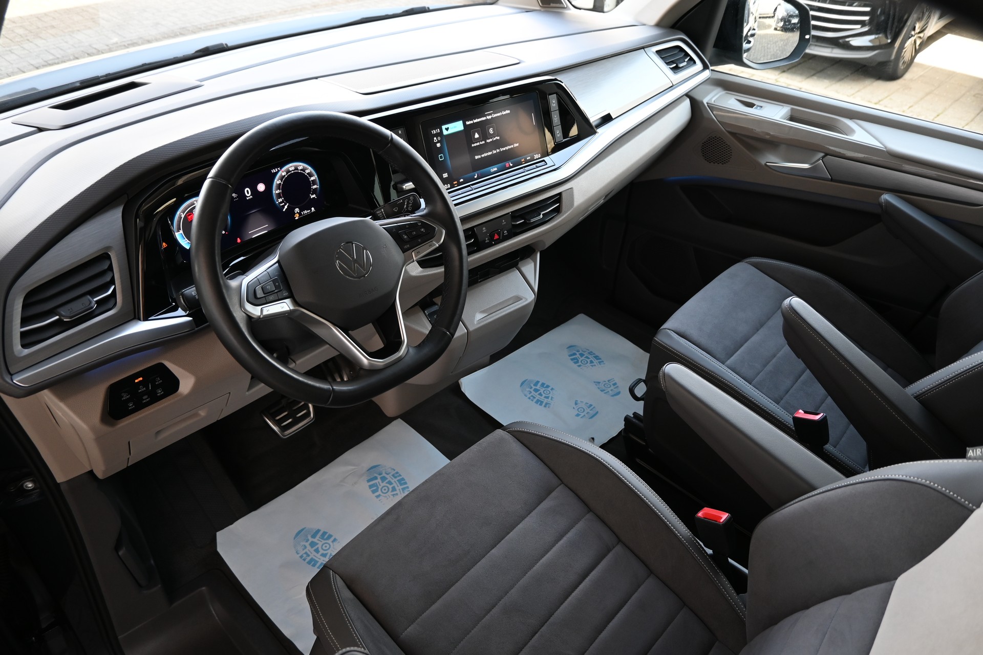 VW Multivan 2.0 TDI Style Edition DSG Lang 7-Plätzer + Standheizung+ AHK 2000kg-image-9