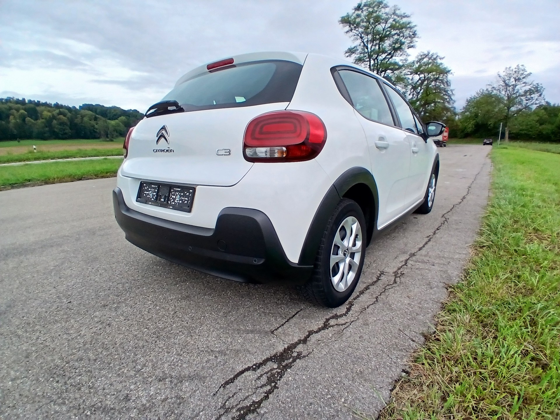 CITROEN C3 1.2i PureTech Feel-image-5