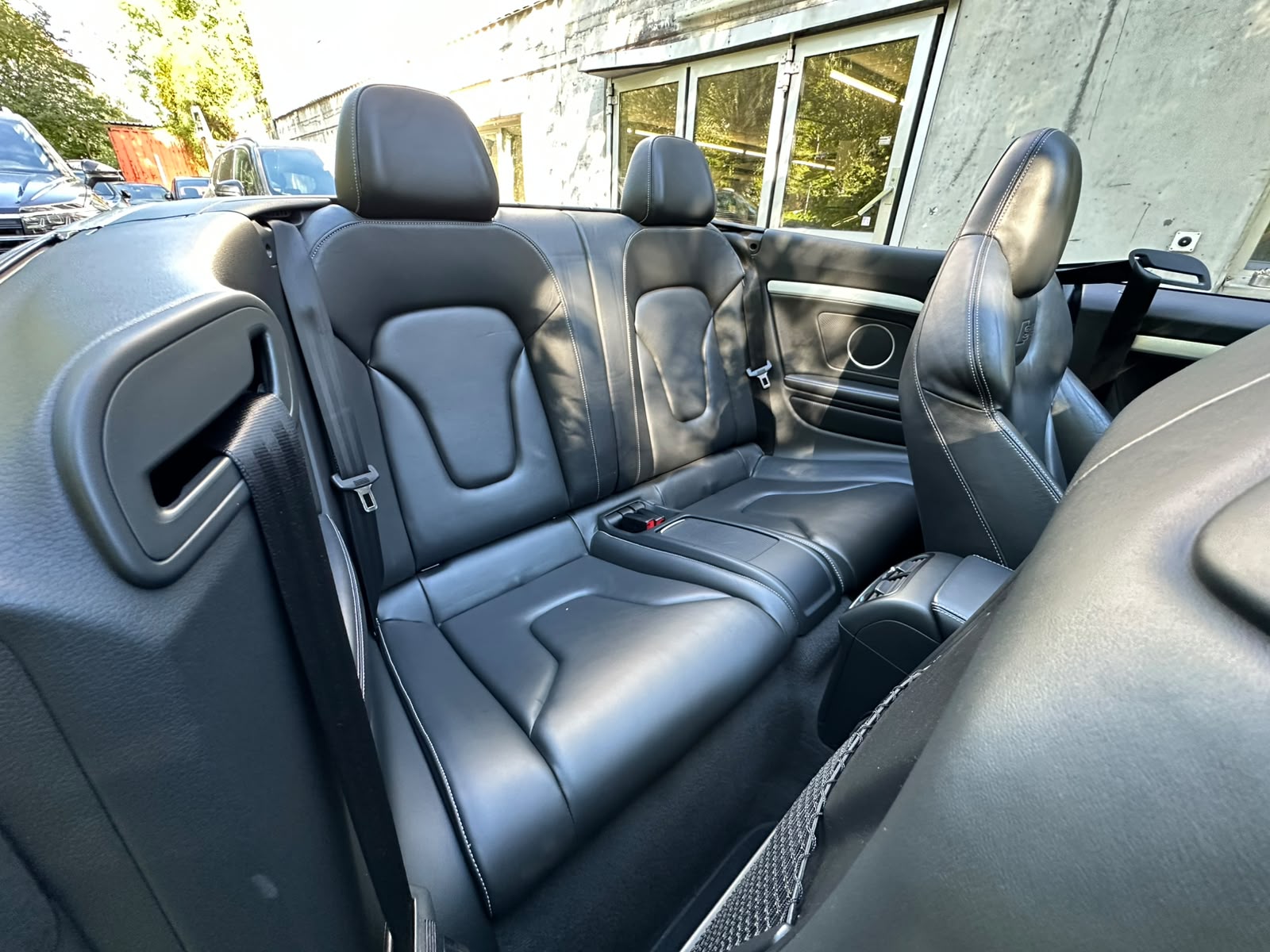 AUDI S5 Cabrio 3.0 TFSI quattro S-tronic-image-21
