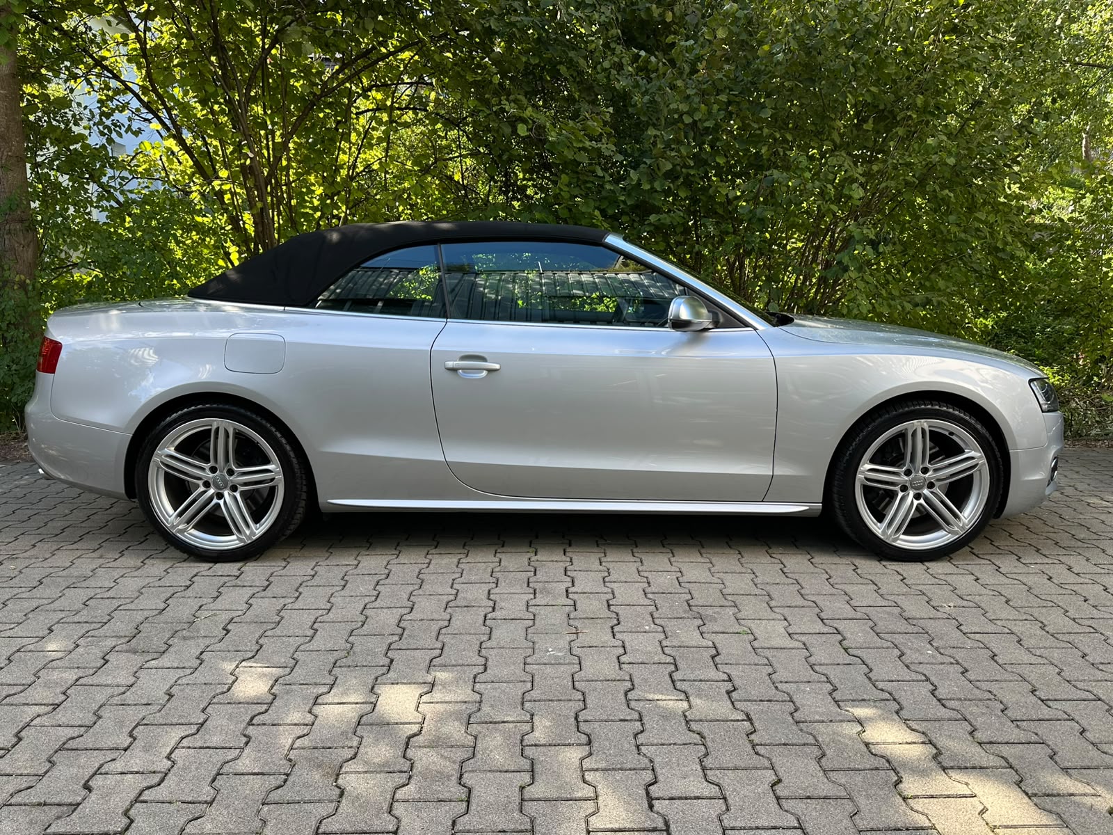 AUDI S5 Cabrio 3.0 TFSI quattro S-tronic-image-10