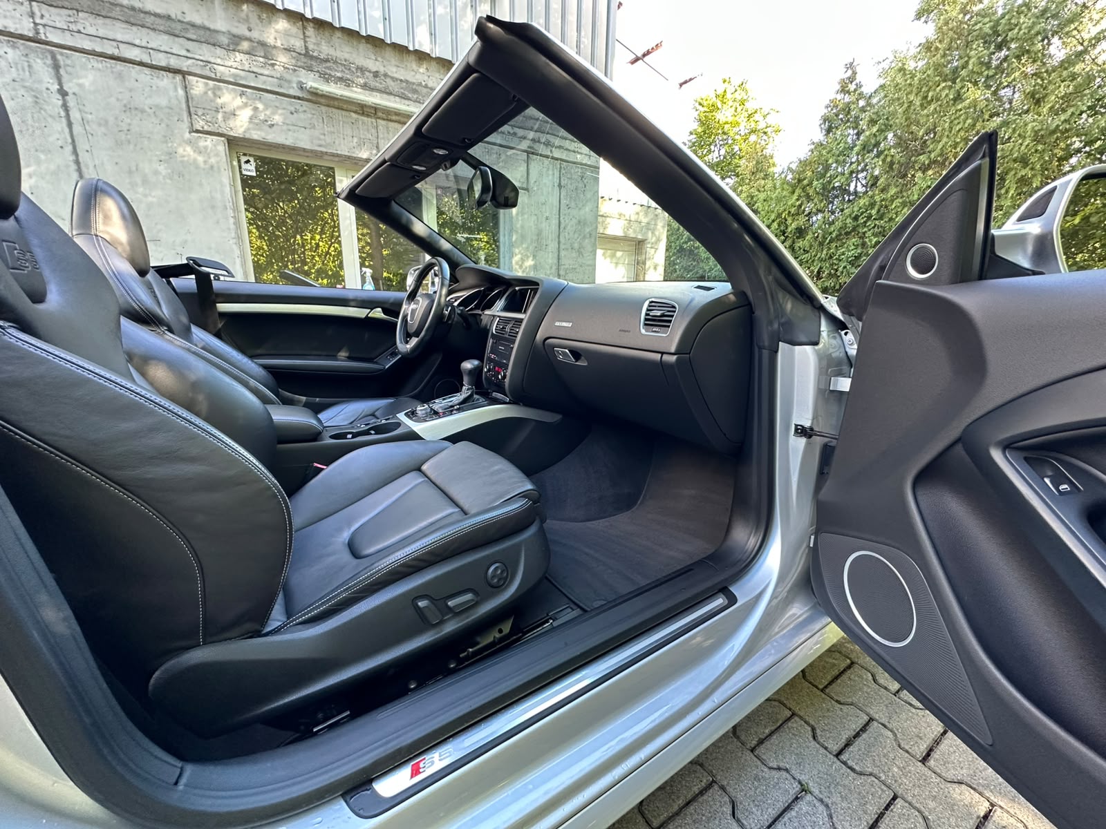 AUDI S5 Cabrio 3.0 TFSI quattro S-tronic-image-22