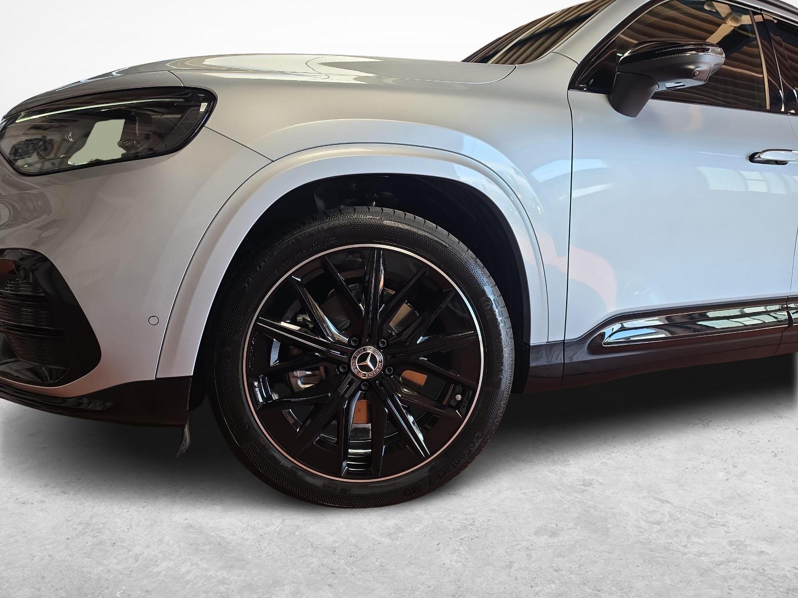 MERCEDES-BENZ GLB 220 4MATIC AMG Line-image-15