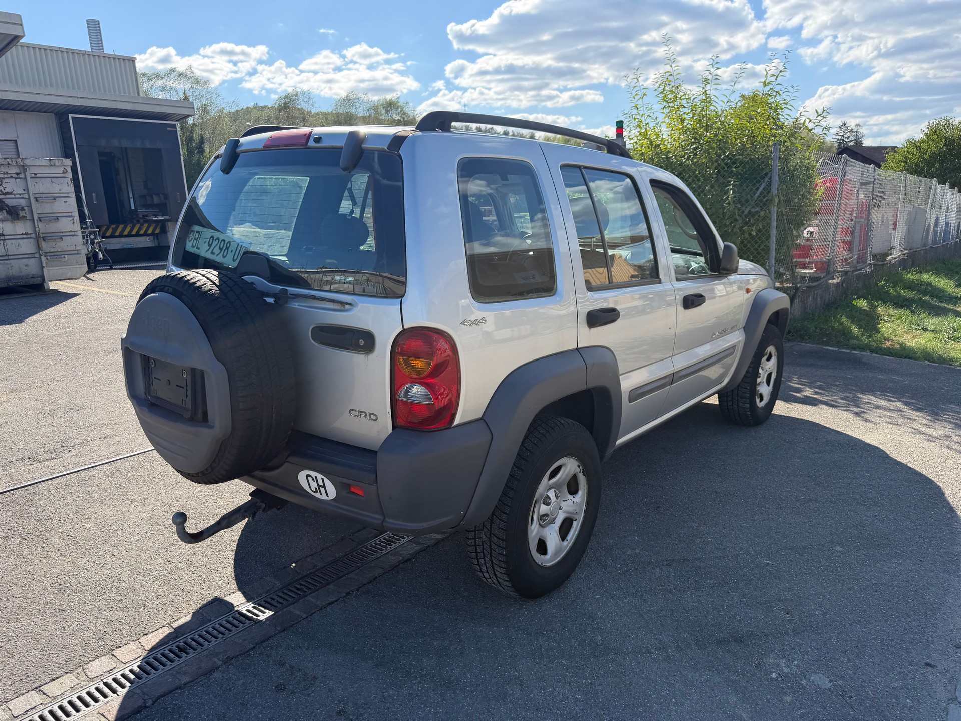 JEEP Cherokee 2.5 CRD Sport-image-2