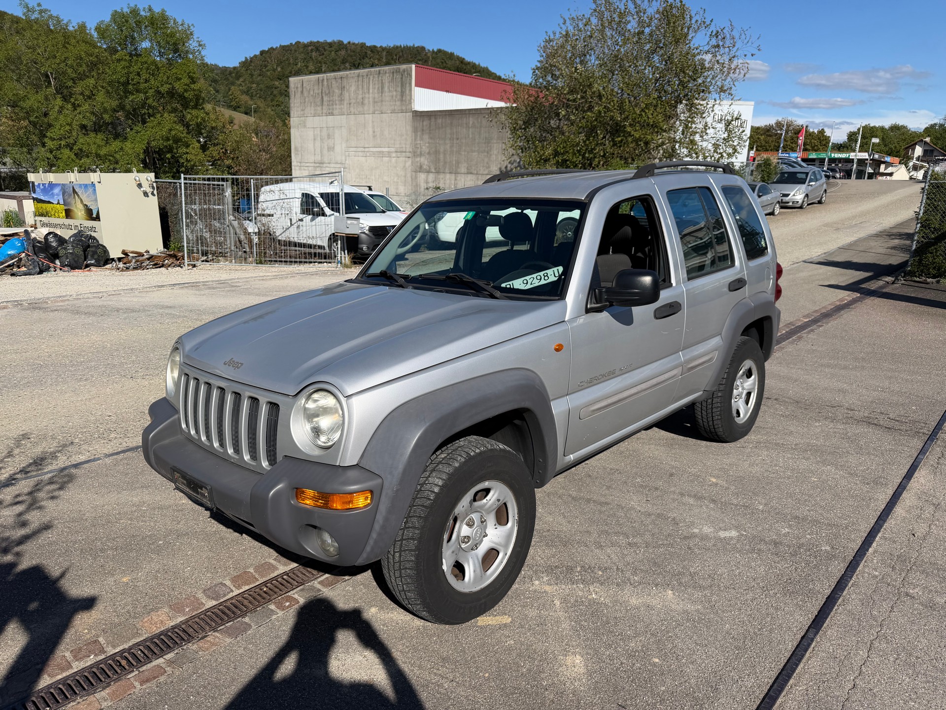JEEP Cherokee 2.5 CRD Sport-image-0