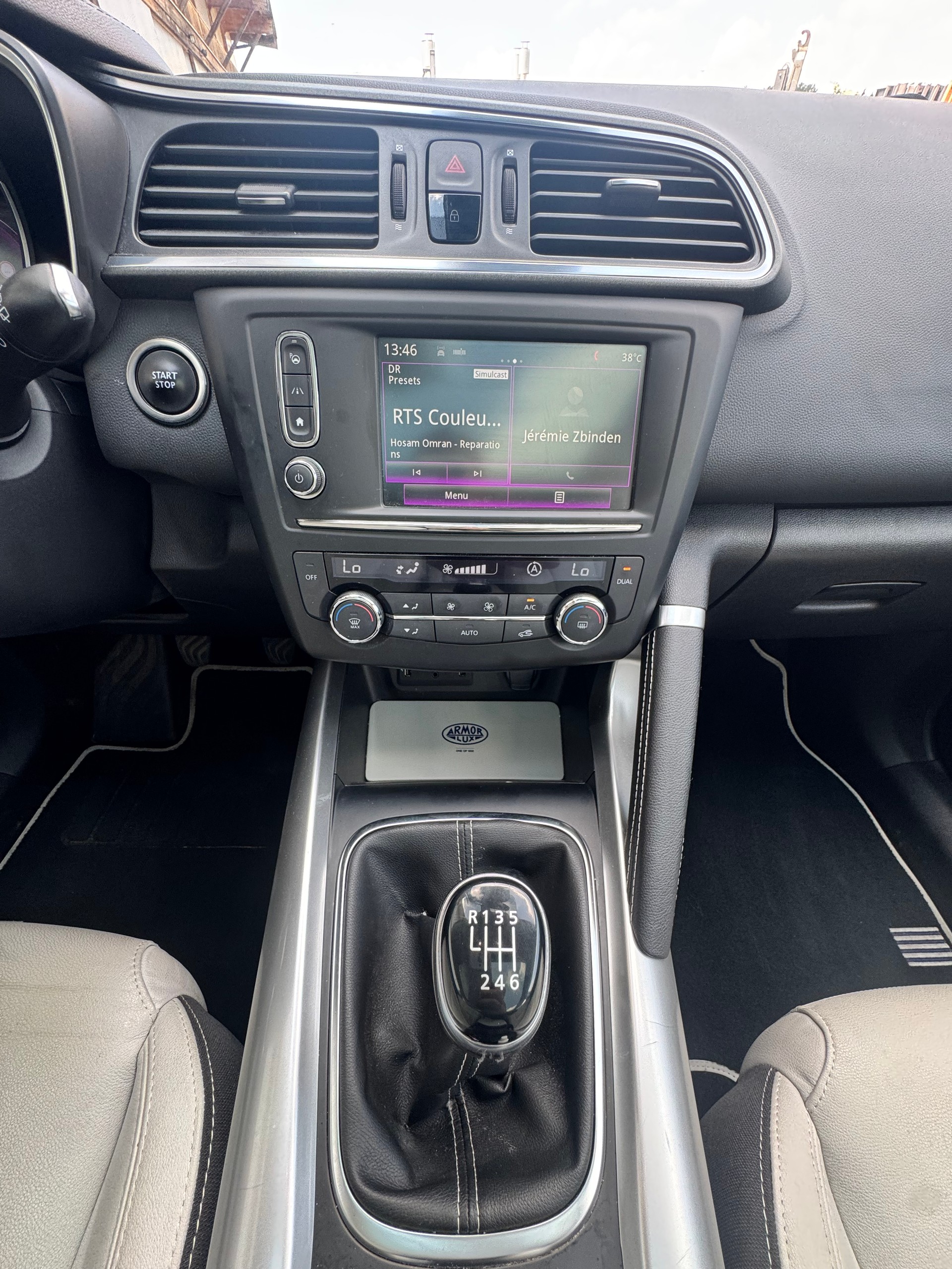 RENAULT Kadjar 1.6 16V Turbo Swiss Edition-image-8