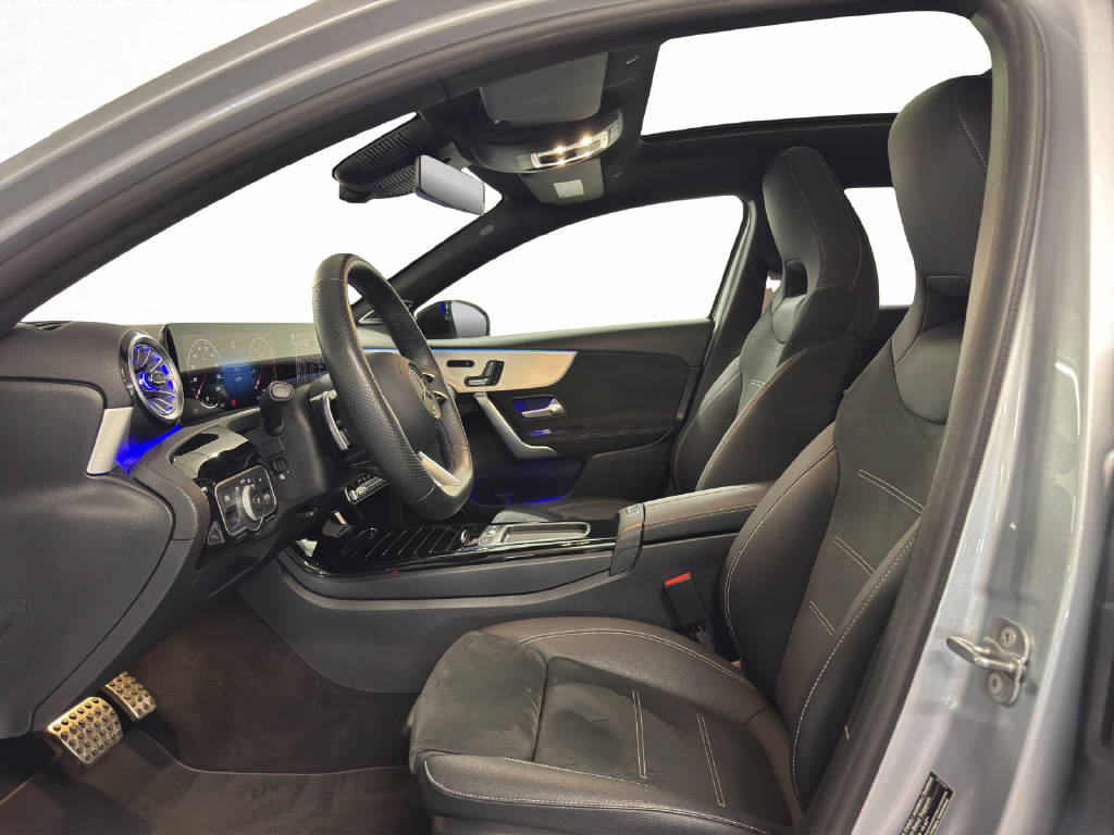 MERCEDES-BENZ A 250 AMG Line 4Matic-image-10