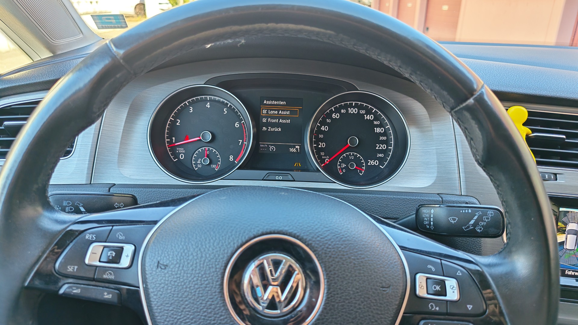 VW Golf 1.4 TSI R-Line Design-image-7