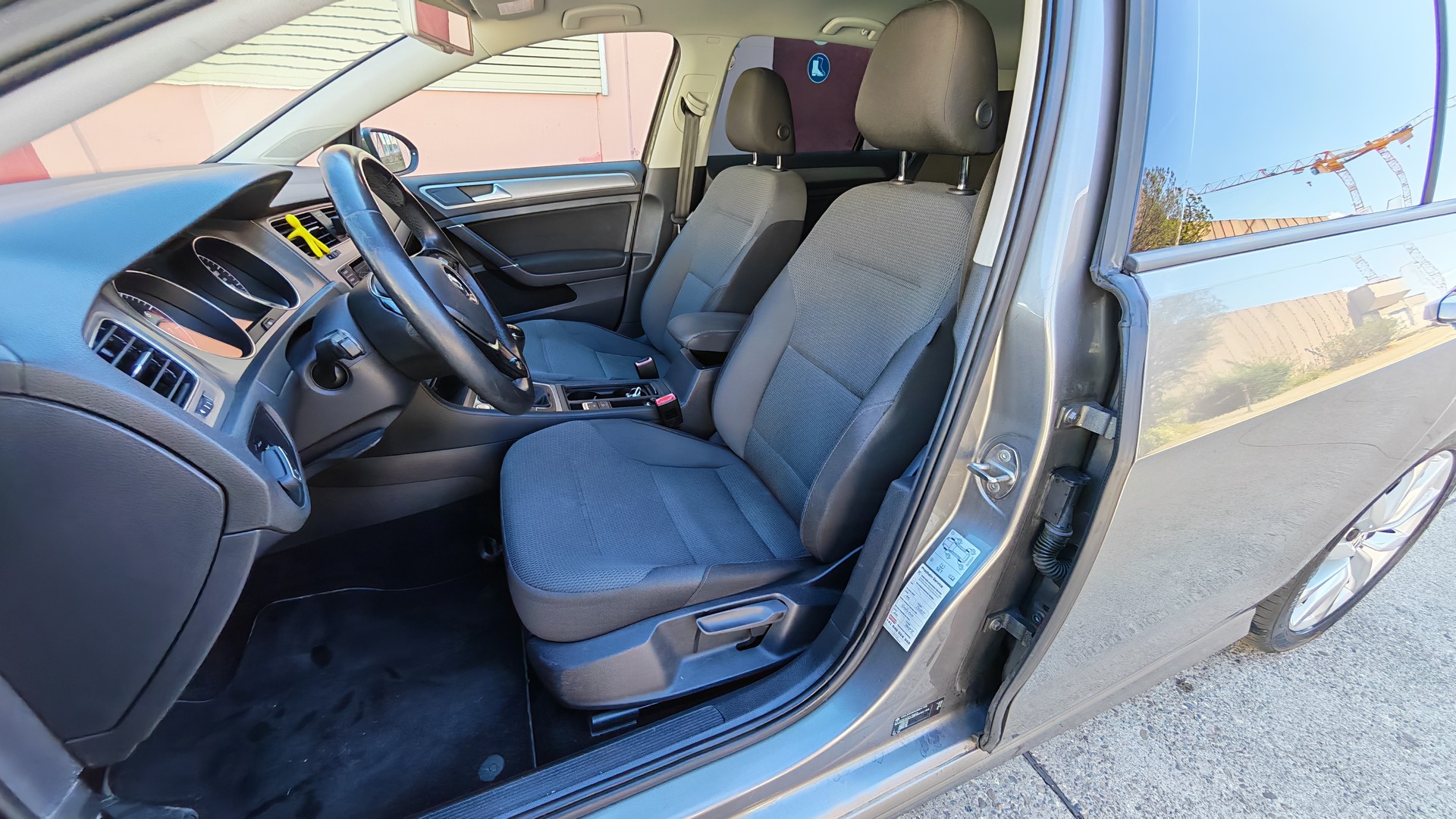 VW Golf 1.4 TSI R-Line Design-image-8