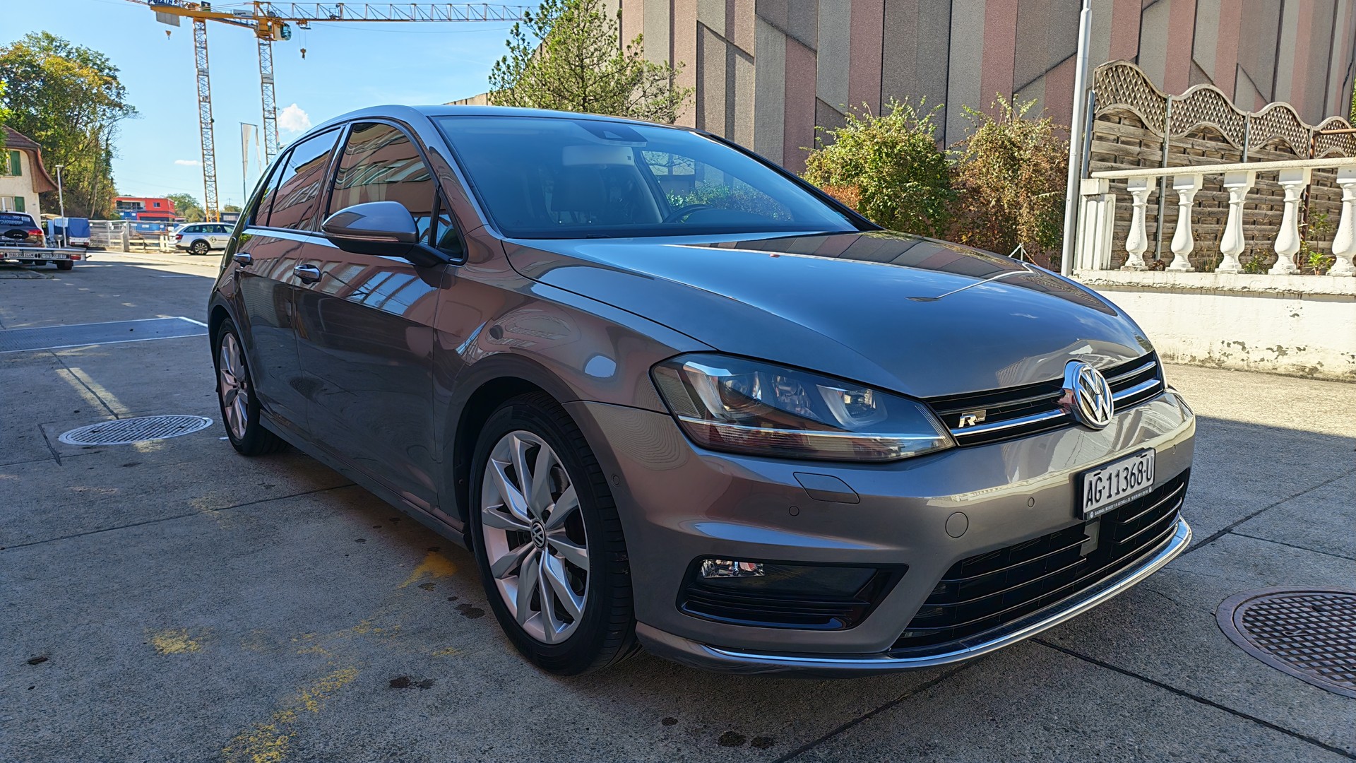 VW Golf 1.4 TSI R-Line Design-image-0