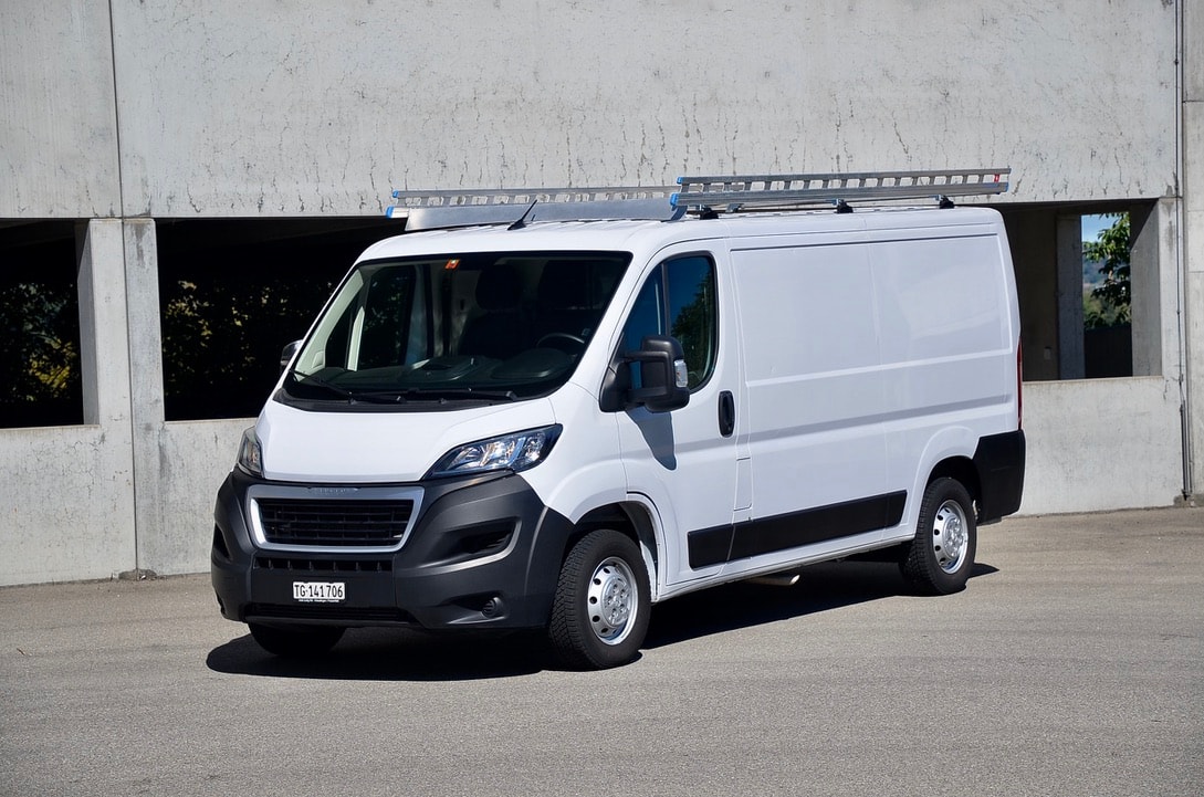 PEUGEOT Boxer BlueHDi-image-0
