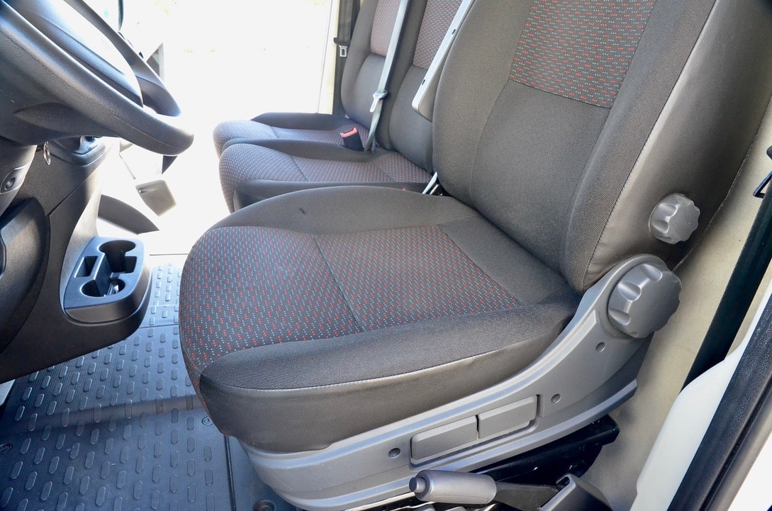 PEUGEOT Boxer BlueHDi-image-11