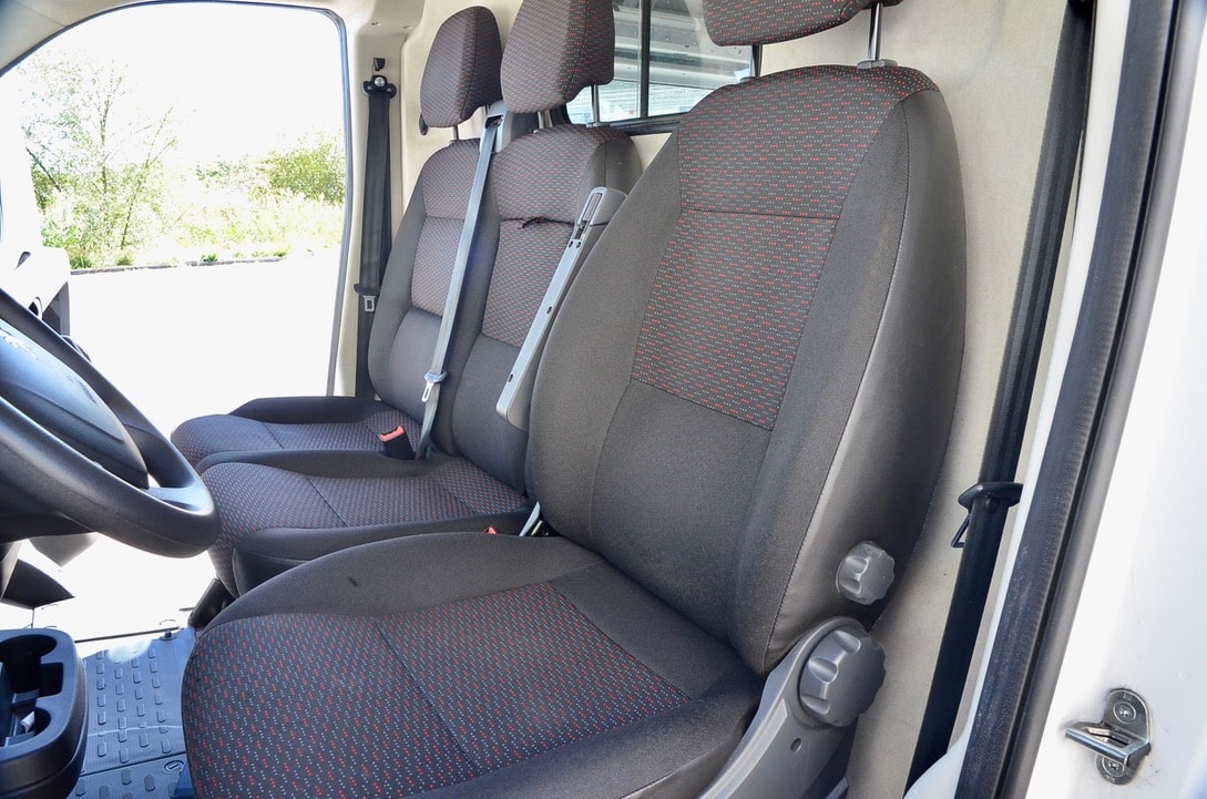 PEUGEOT Boxer BlueHDi-image-1