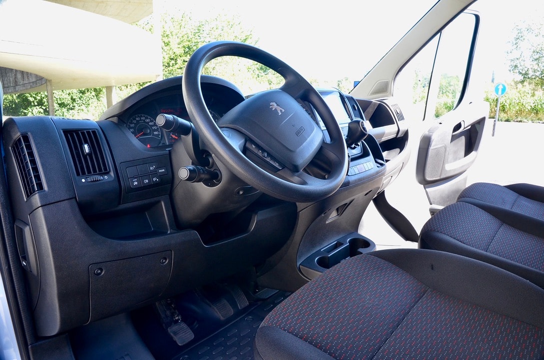 PEUGEOT Boxer BlueHDi-image-13