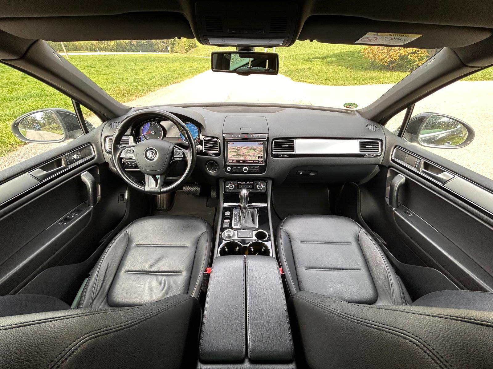 VW Touareg 3.0 TDI BlueMotion Technology Tiptronic-image-18