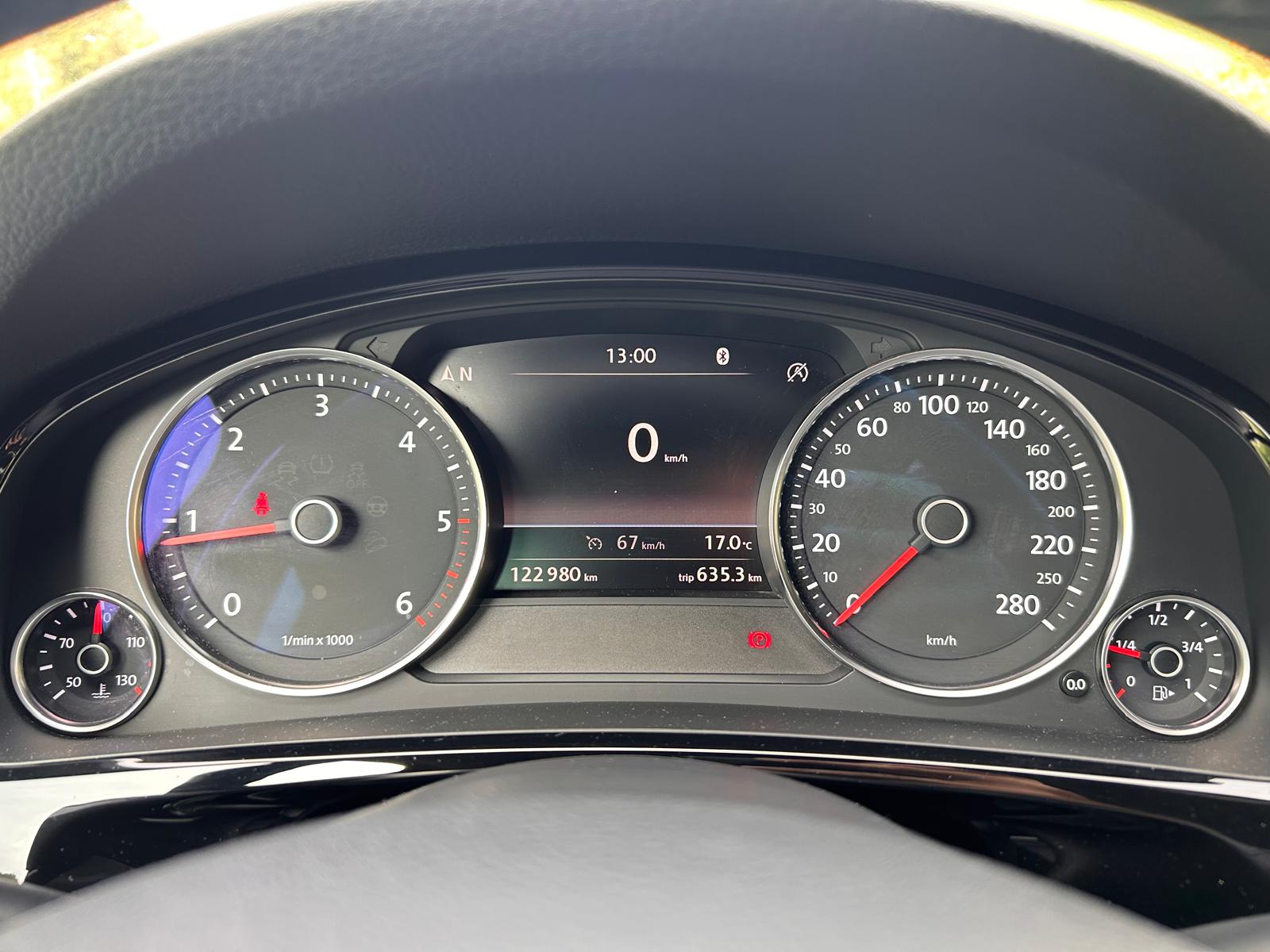 VW Touareg 3.0 TDI BlueMotion Technology Tiptronic-image-21