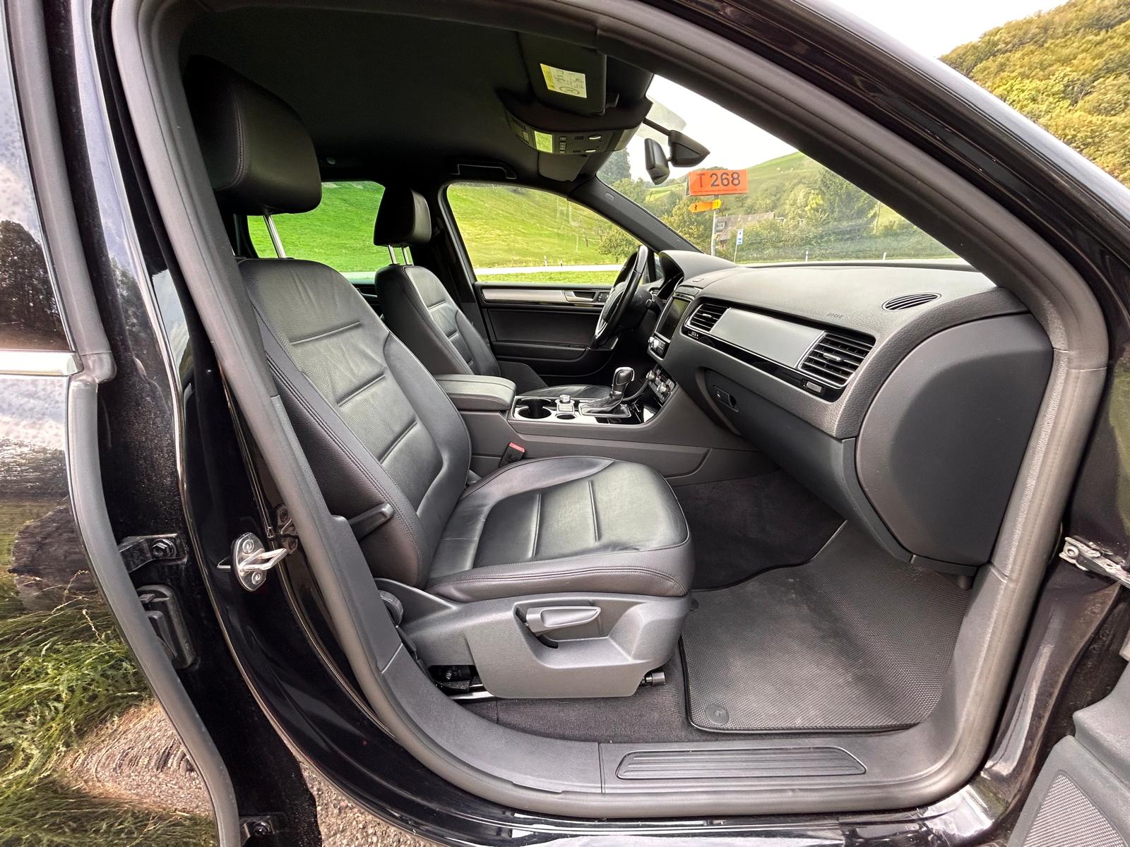 VW Touareg 3.0 TDI BlueMotion Technology Tiptronic-image-13