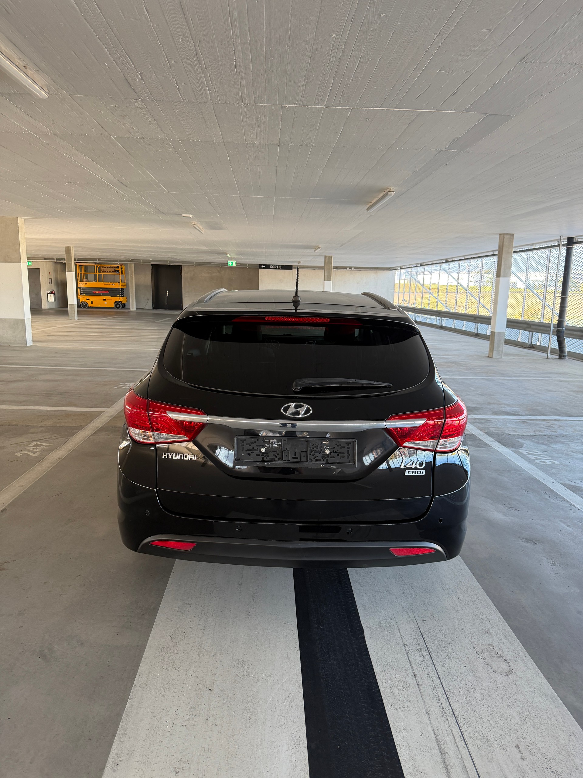 HYUNDAI i40 Wagon 1.7 CRDI Expertise du jour-image-3