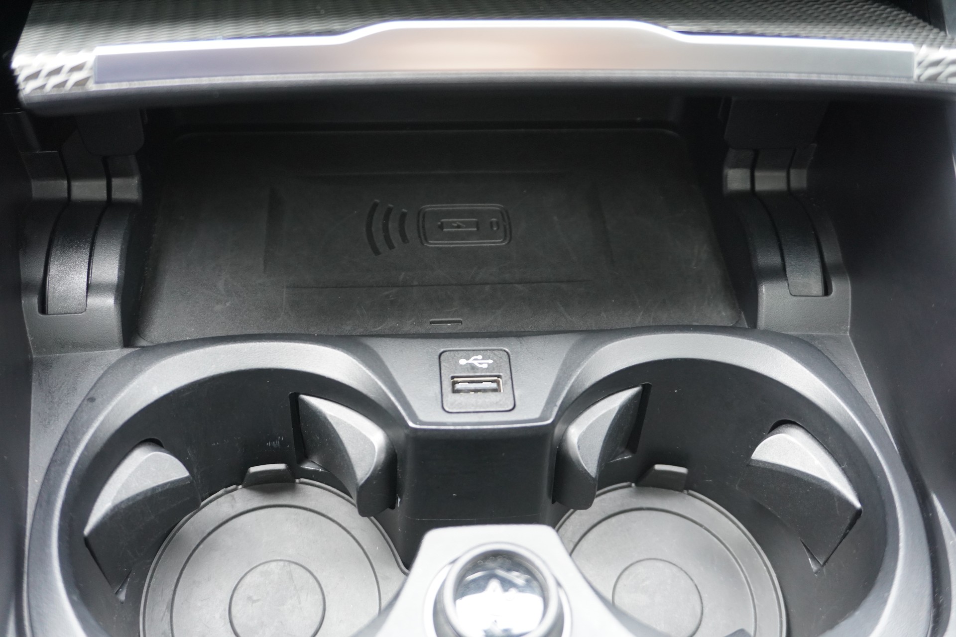 BMW 320d xDrive 48V Touring M Sport Steptronic-image-18