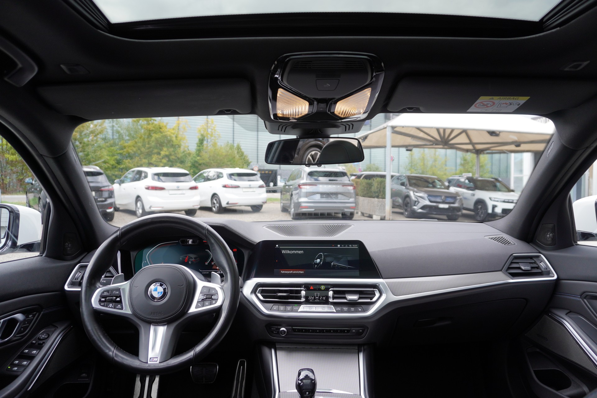 BMW 320d xDrive 48V Touring M Sport Steptronic-image-16
