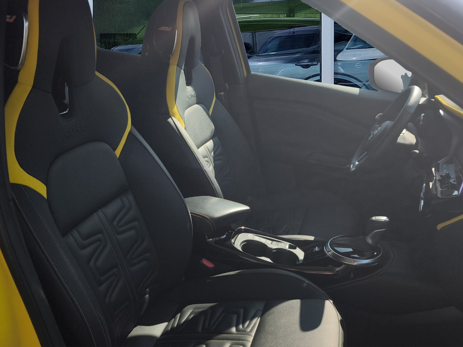 NISSAN Juke 1.6 FHEV N-Sport-image-8