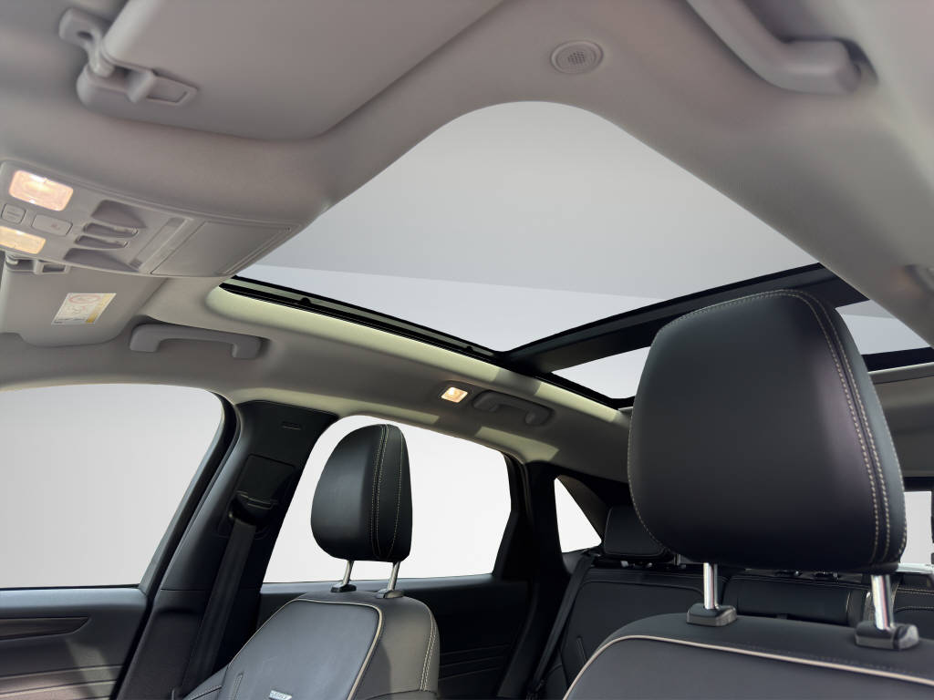 FORD Kuga 2.5 Plug-in Hybrid Vignale-image-16
