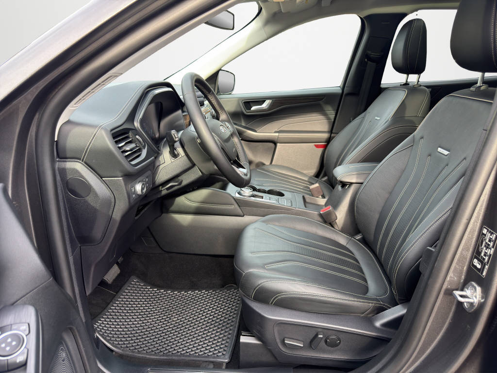 FORD Kuga 2.5 Plug-in Hybrid Vignale-image-8