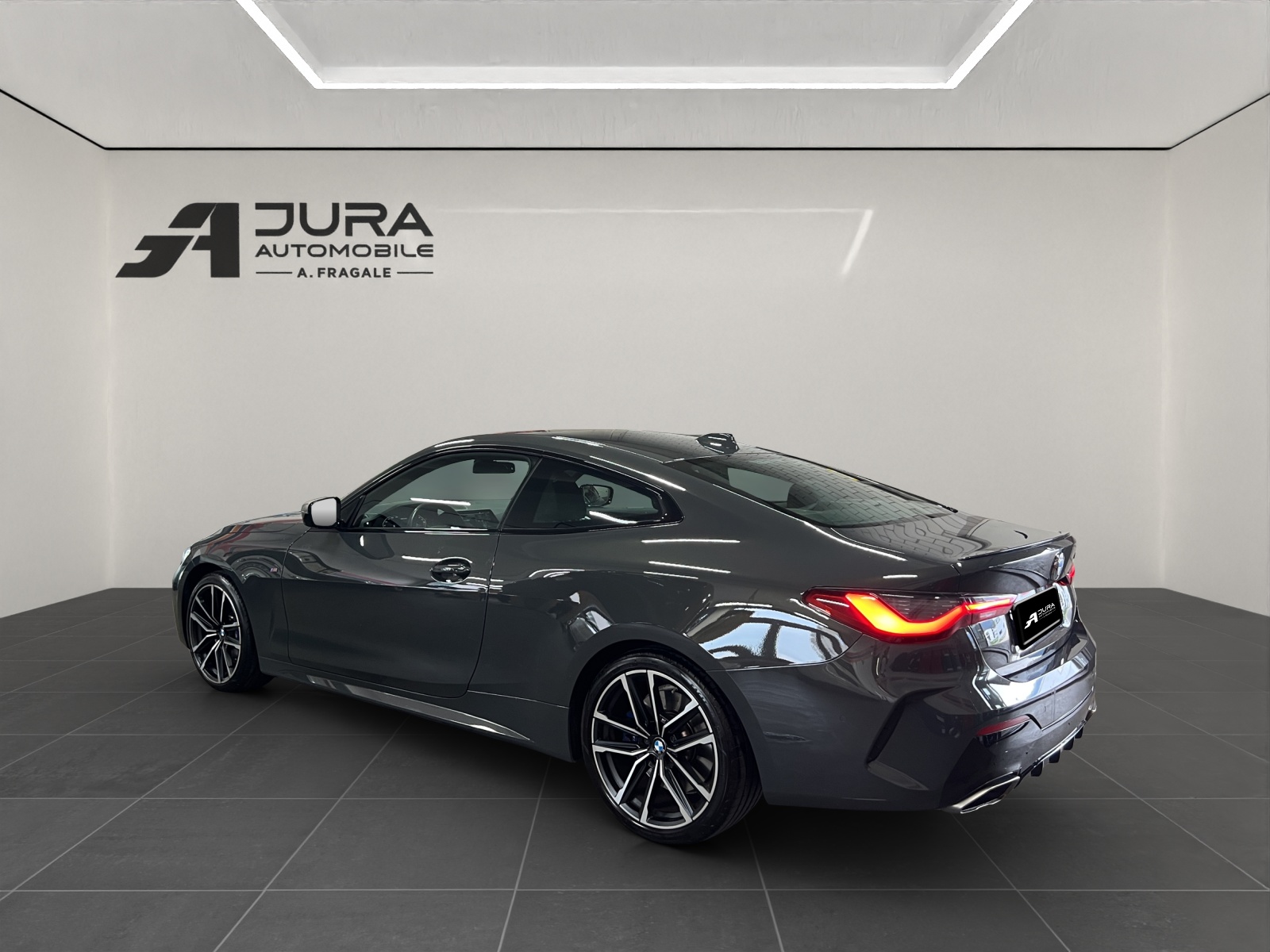BMW M440i xDrive Coupé-image-4