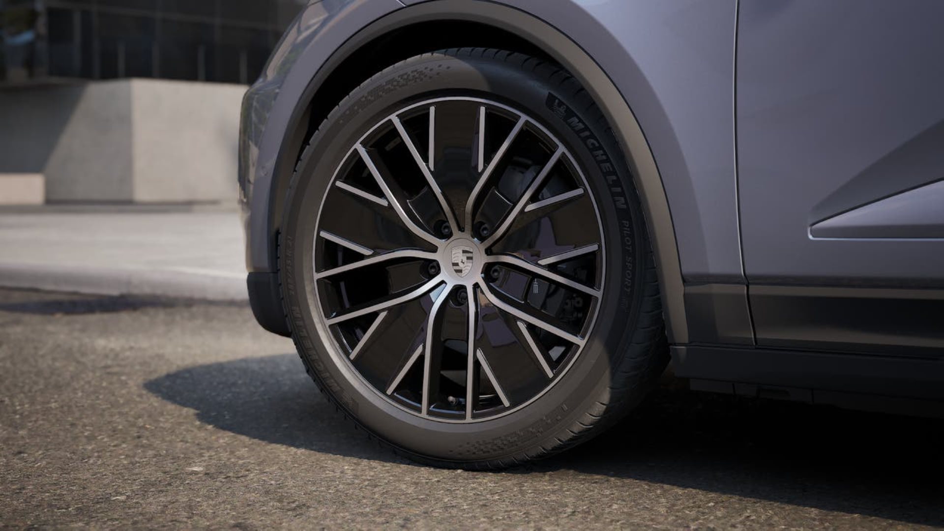 PORSCHE Macan 4-image-9